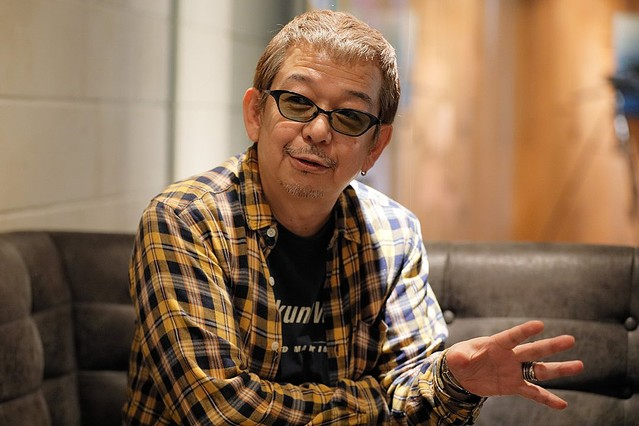 A picture of Morita Masanori during an interview with Gadget Tsuushin.